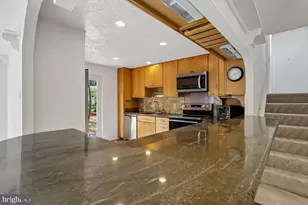 5706 Oak Apple Ct, Burke, VA 22015 - Photo 21