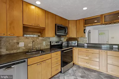 5706 Oak Apple Court, Burke, VA 22015 - Photo 23