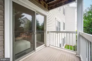 12849 Fair Briar Ln, Fairfax, VA 22033 - Photo 19