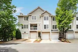 12849 Fair Briar Ln, Fairfax, VA 22033 - Photo 1