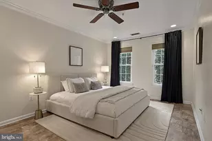 12849 Fair Briar Ln, Fairfax, VA 22033 - Photo 23