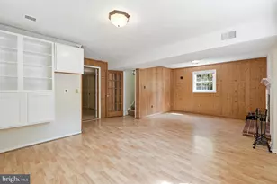 8031 Sleepy View Ln, Springfield, VA 22153 - Photo 33
