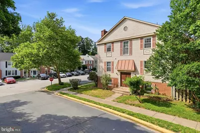 8031 Sleepy View Lane, Springfield, VA 22153 - Photo 3