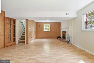 8031 Sleepy View Ln, Springfield, VA 22153 - Photo 35