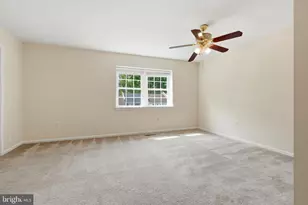 8031 Sleepy View Ln, Springfield, VA 22153 - Photo 23