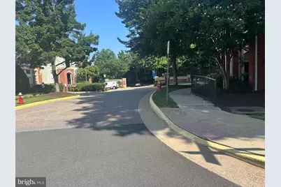 11379 Aristotle Drive #10-207, Fairfax, VA 22030 - Photo 43