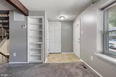 8164 Curving Creek Court, Springfield, VA 22153 - Photo 5