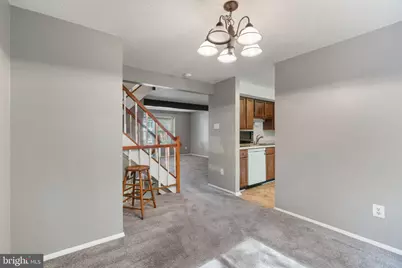 8164 Curving Creek Court, Springfield, VA 22153 - Photo 11