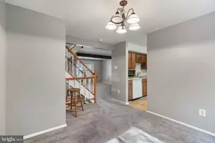 8164 Curving Creek Ct, Springfield, VA 22153 - Photo 11