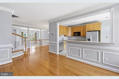 6323 Barcroft Mews Drive, Falls Church, VA 22041 - Photo 3