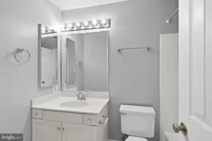6323 Barcroft Mews Dr, Falls Church, VA 22041 - Photo 27