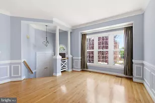 6323 Barcroft Mews Dr, Falls Church, VA 22041 - Photo 9