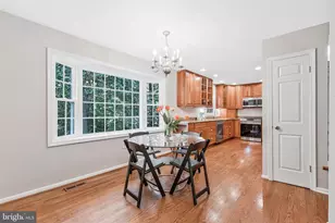 9759 Hatmark Ct, Vienna, VA 22181 - Photo 15
