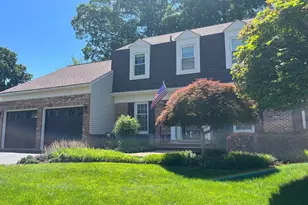 9759 Hatmark Ct, Vienna, VA 22181 - Photo 1