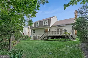 9759 Hatmark Ct, Vienna, VA 22181 - Photo 49