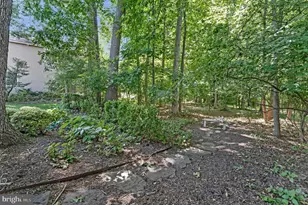 9759 Hatmark Ct, Vienna, VA 22181 - Photo 47