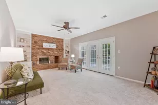 9759 Hatmark Ct, Vienna, VA 22181 - Photo 17