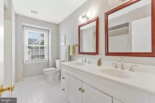9759 Hatmark Ct, Vienna, VA 22181 - Photo 33