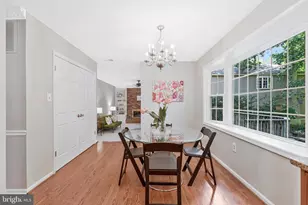 9759 Hatmark Ct, Vienna, VA 22181 - Photo 13