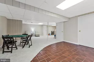 9759 Hatmark Ct, Vienna, VA 22181 - Photo 39