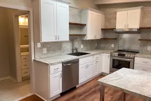 4031 Taylor Dr, Fairfax, VA 22032 - Photo 3