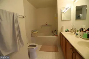 6285 Clay Pipe Ct, Centreville, VA 20121 - Photo 9
