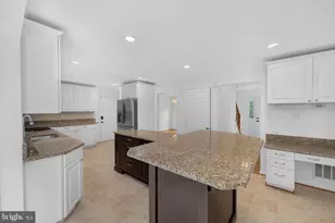 12212 Meadowstream, Herndon, VA 20170 - Photo 17