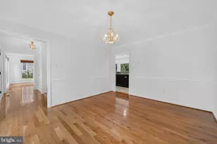 12212 Meadowstream, Herndon, VA 20170 - Photo 9