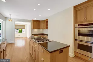 904 Waynewood Blvd, Alexandria, VA 22308 - Photo 19