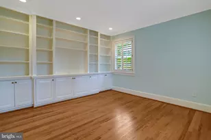 904 Waynewood Blvd, Alexandria, VA 22308 - Photo 15