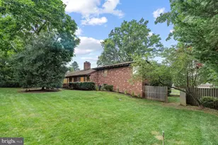 6313 Stoneham Ln, McLean, VA 22101 - Photo 33