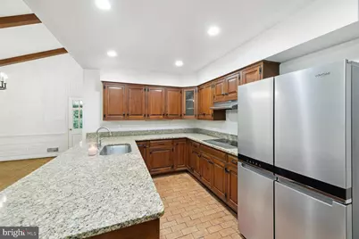6313 Stoneham Lane, McLean, VA 22101 - Photo 11