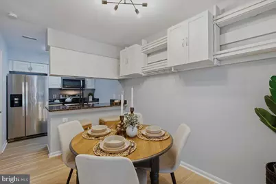 6013 Chestnut Hollow Court, Centreville, VA 20121 - Photo 7