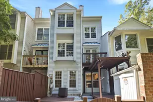 6013 Chestnut Hollow Ct, Centreville, VA 20121 - Photo 1