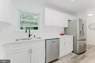 3269 Annandale Rd, Falls Church, VA 22042 - Photo 13