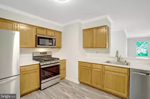 6107 Wigmore Ln, Alexandria, VA 22315 - Photo 3