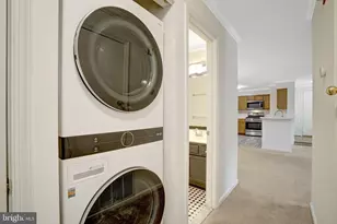 6107 Wigmore Ln, Alexandria, VA 22315 - Photo 21