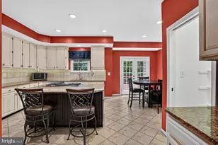 9105 Oak Chase Ct, Fairfax Station, VA 22039 - Photo 21