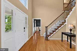 9105 Oak Chase Ct, Fairfax Station, VA 22039 - Photo 11