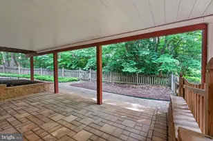 9105 Oak Chase Ct, Fairfax Station, VA 22039 - Photo 77