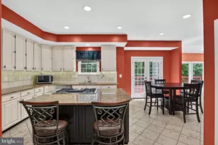 9105 Oak Chase Ct, Fairfax Station, VA 22039 - Photo 23