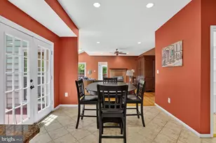 9105 Oak Chase Ct, Fairfax Station, VA 22039 - Photo 25
