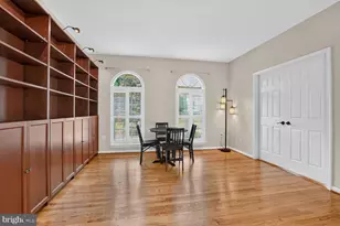9105 Oak Chase Ct, Fairfax Station, VA 22039 - Photo 41
