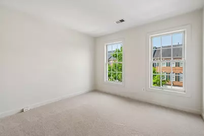 8028 Samuel Wallis Street, Lorton, VA 22079 - Photo 9