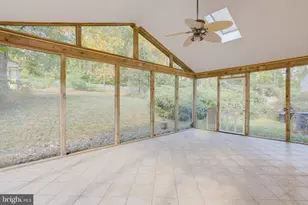 9369 Tovito Dr, Fairfax, VA 22031 - Photo 35