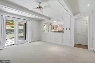 9369 Tovito Dr, Fairfax, VA 22031 - Photo 7