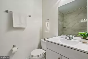 11701 Karbon Hill Ct, Reston, VA 20191 - Photo 19