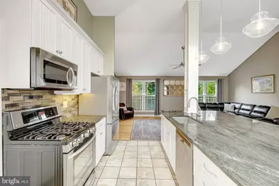 6900 Southridge Drive, McLean, VA 22101 - Photo 9
