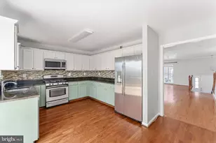 5408 Crystalford Ln, Centreville, VA 20120 - Photo 19