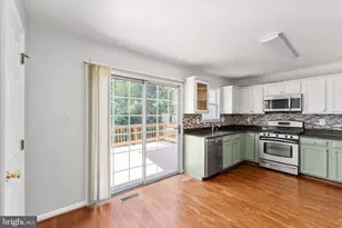 5408 Crystalford Ln, Centreville, VA 20120 - Photo 23
